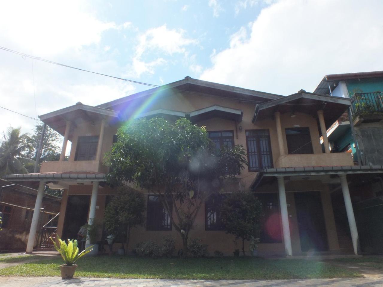 Hillsview Rest & Guest House 马特莱 外观 照片