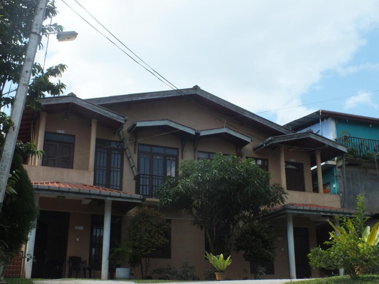 Hillsview Rest & Guest House 马特莱 外观 照片